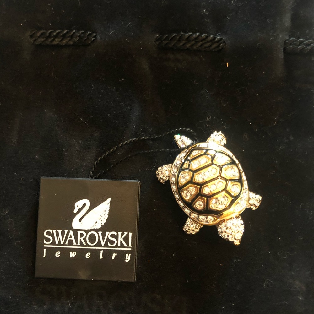 NWT Swarovski crystal turtle pin